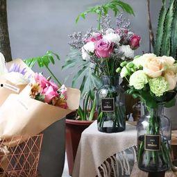 男朋友送的第一束鲜花娱乐吃瓜酱,男友送首束鲜花，揭秘甜蜜背后的吃瓜酱之谜